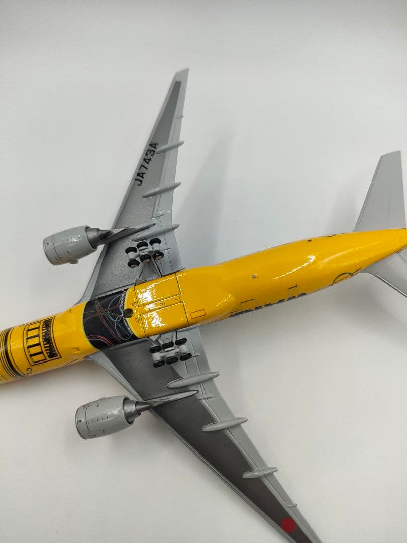 美品　ANA B777-200ER JA743A　C3PO　1/400