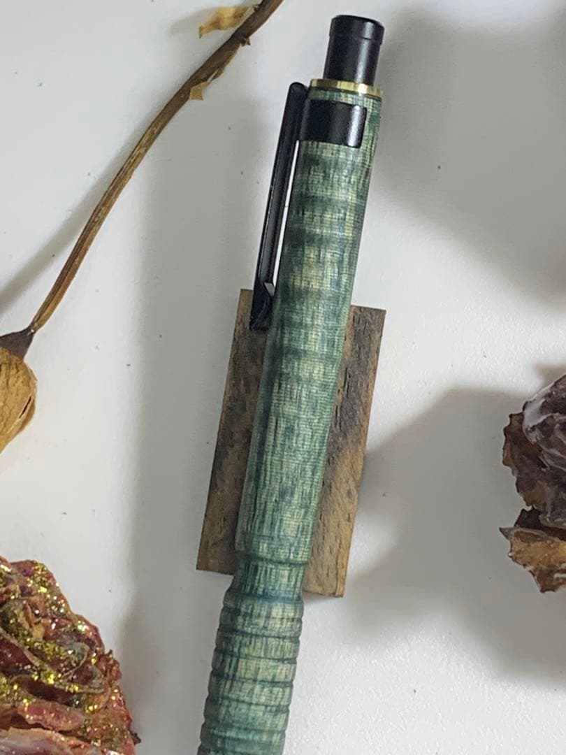 くんボブオレンズネロ0.3mm栃縮杢グリーン＆ブルー