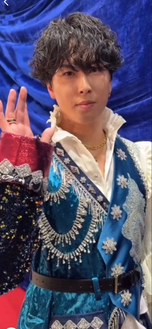 すのチル 服 ニュー ターコイズ 衣装 宮舘涼太