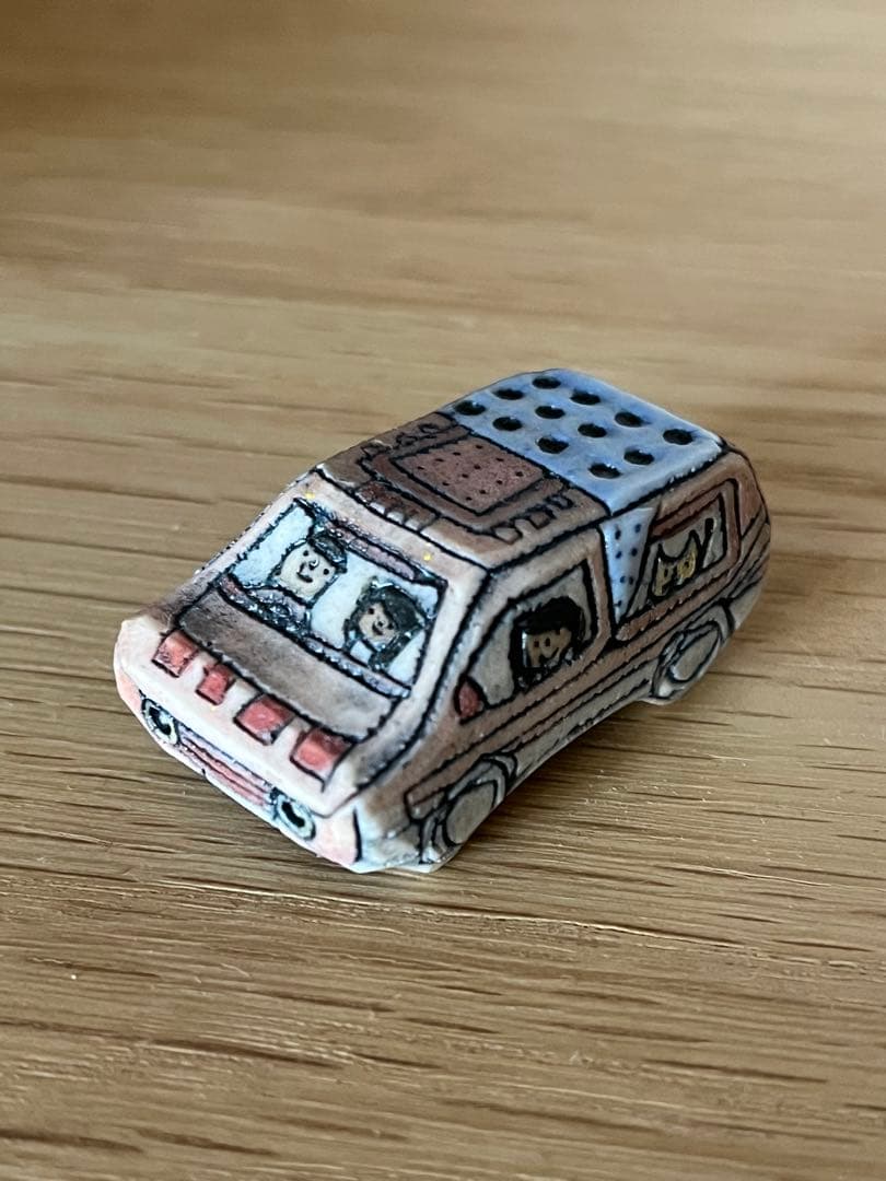 陶器製クルマの置物4点セット