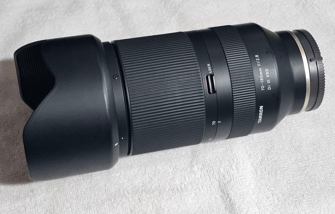 TAMRON 70-180mm F2.8 Di III VXD ソニーEマウント