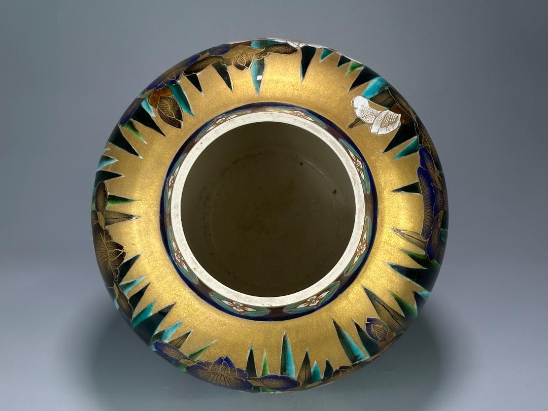 九谷焼 九谷焼名工 錦園窯 山上義正作 花瓶　陶器 共箱