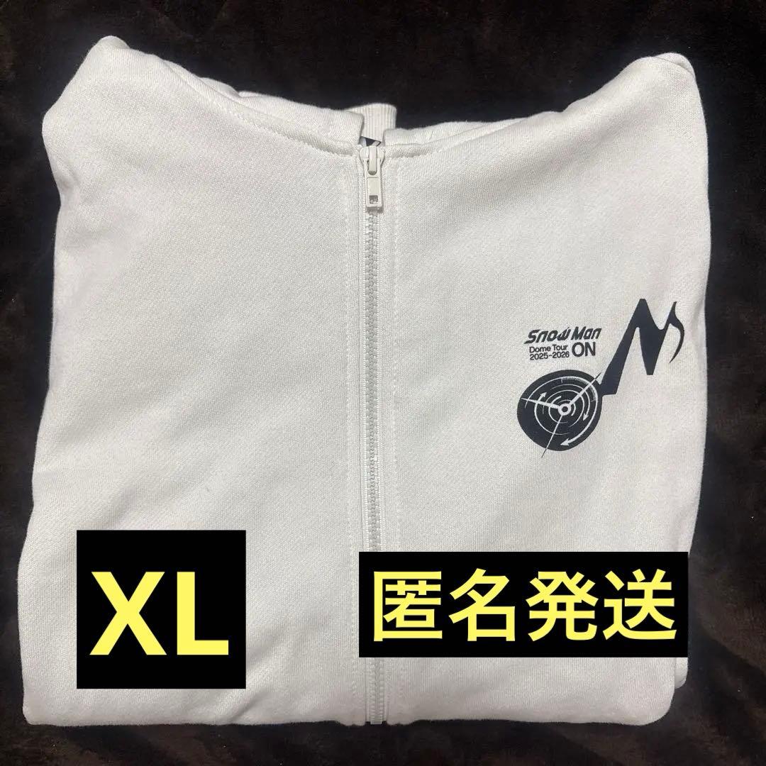 Man 2025 ON のパーカー いつもより大きいサイズ（XL）