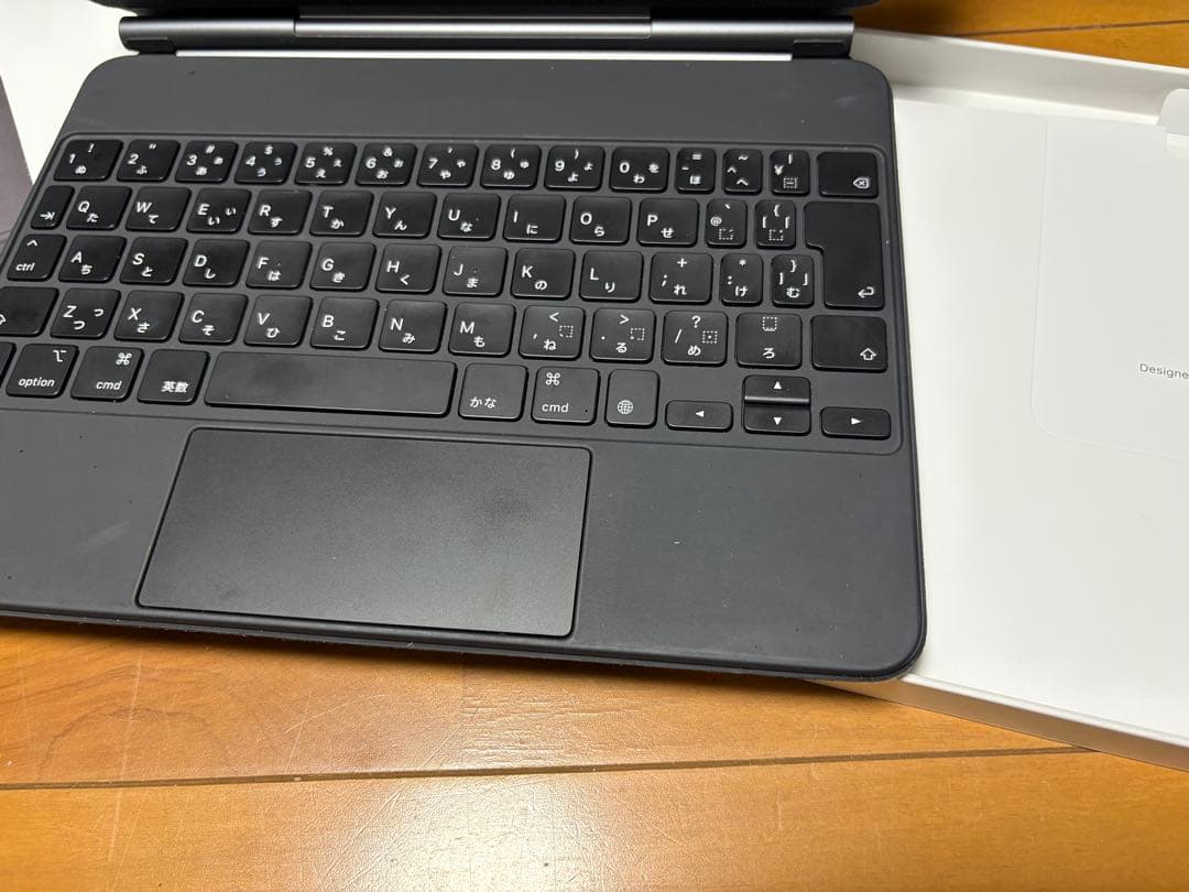 iPad air 第4世代 + Magic Keyboard 付き