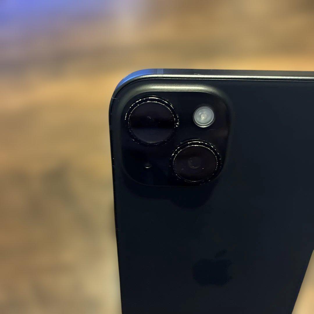 Apple iPhone 15 128GB ブラック バッテリー95%