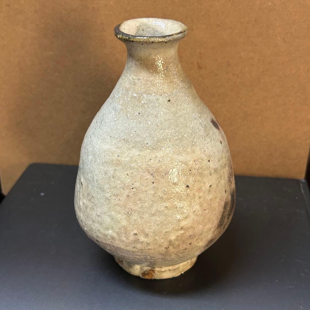 大吉さん　泥牛作品　粉引徳利