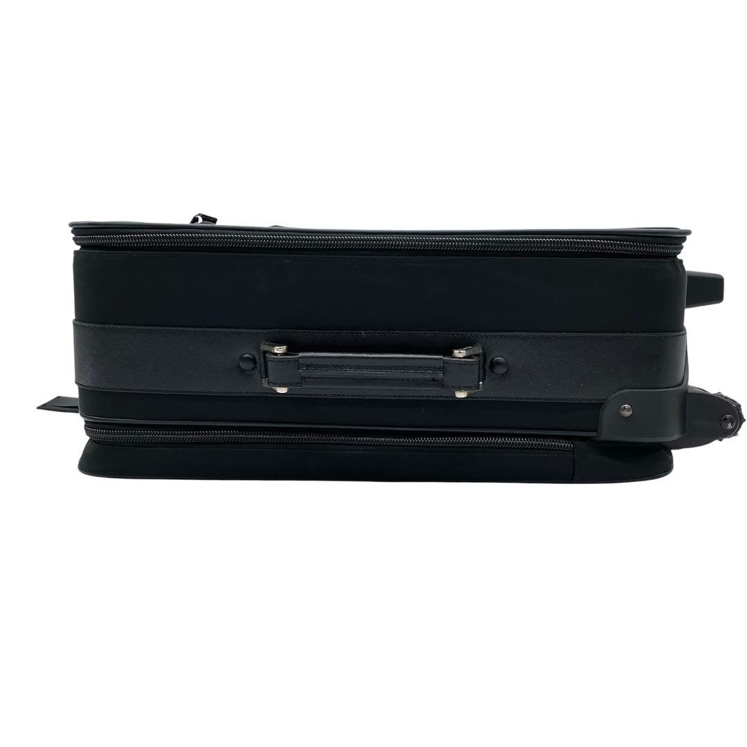 【PRADA】キャリーケース　スーツケース　三角ロゴプレート　ナイロン　黒色