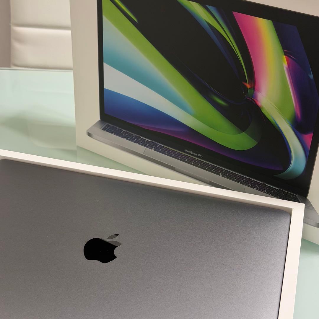 ほぼ新品！値下げ交渉可MacBook Pro 13インチ　M2 2022年