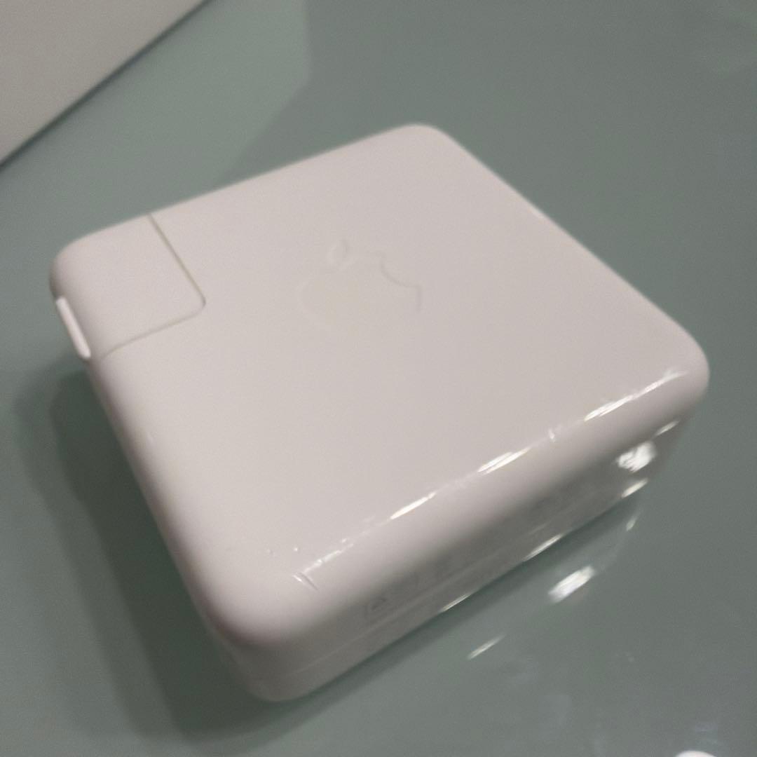 ほぼ新品！値下げ交渉可MacBook Pro 13インチ　M2 2022年