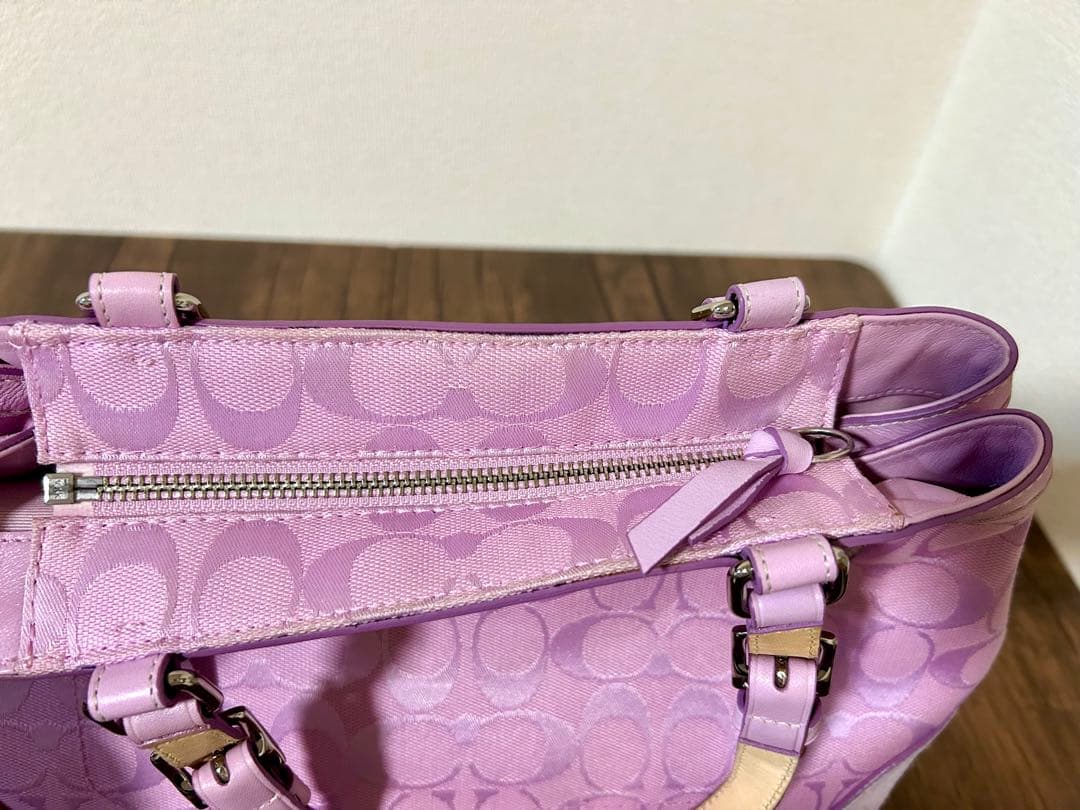 COACH コーチ　ショルダーバッグ　肩掛け　シグネチャー　ピンク　収納袋付き