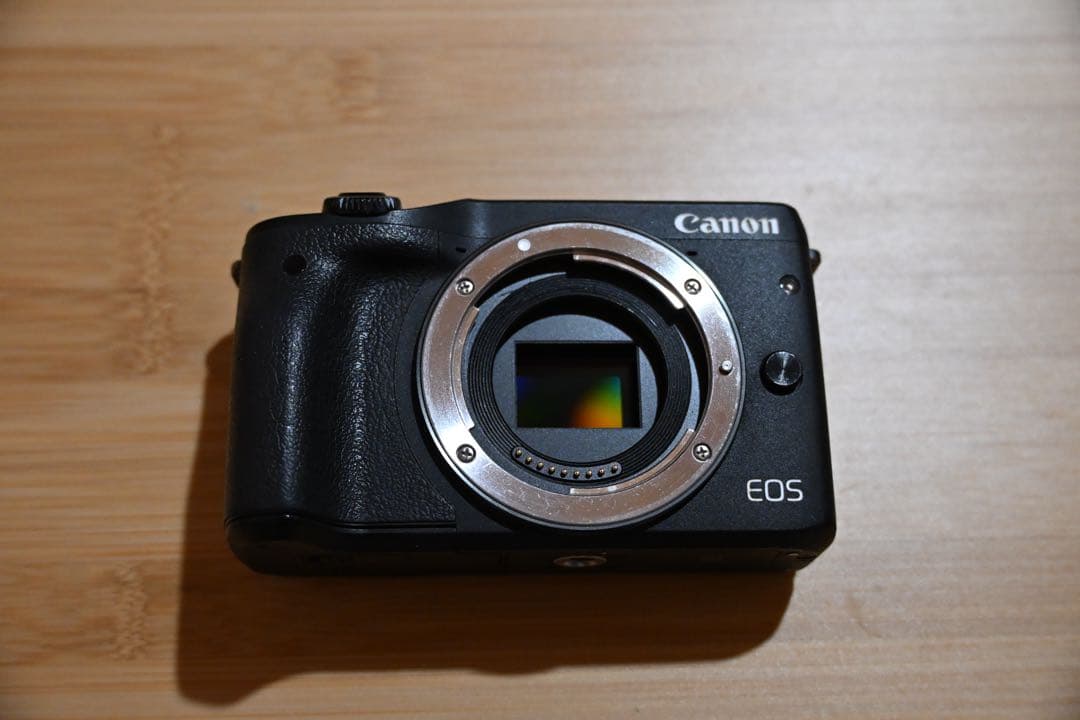 Canon EOS Kiss M3 本体