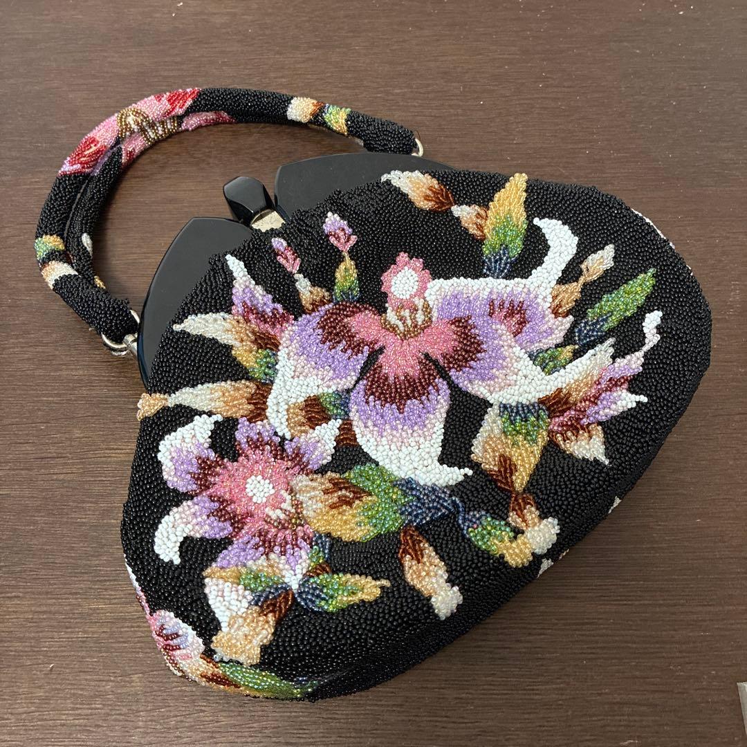 花柄　ビーズハンドバッグ　和装　着物　昭和レトロ　ビーズバッグ　がま口