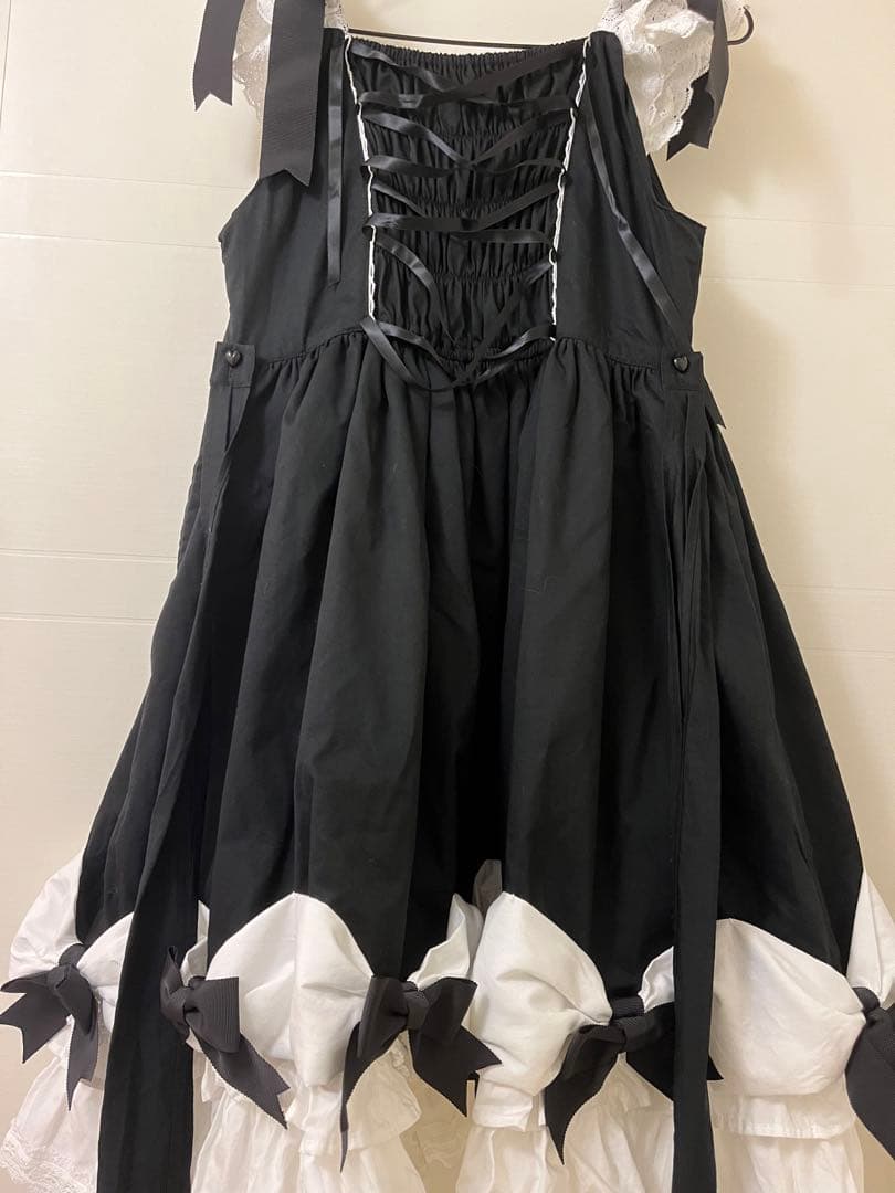 ふわふわクリームプリンセスジャンパースカート 黒白 ボンネットセット