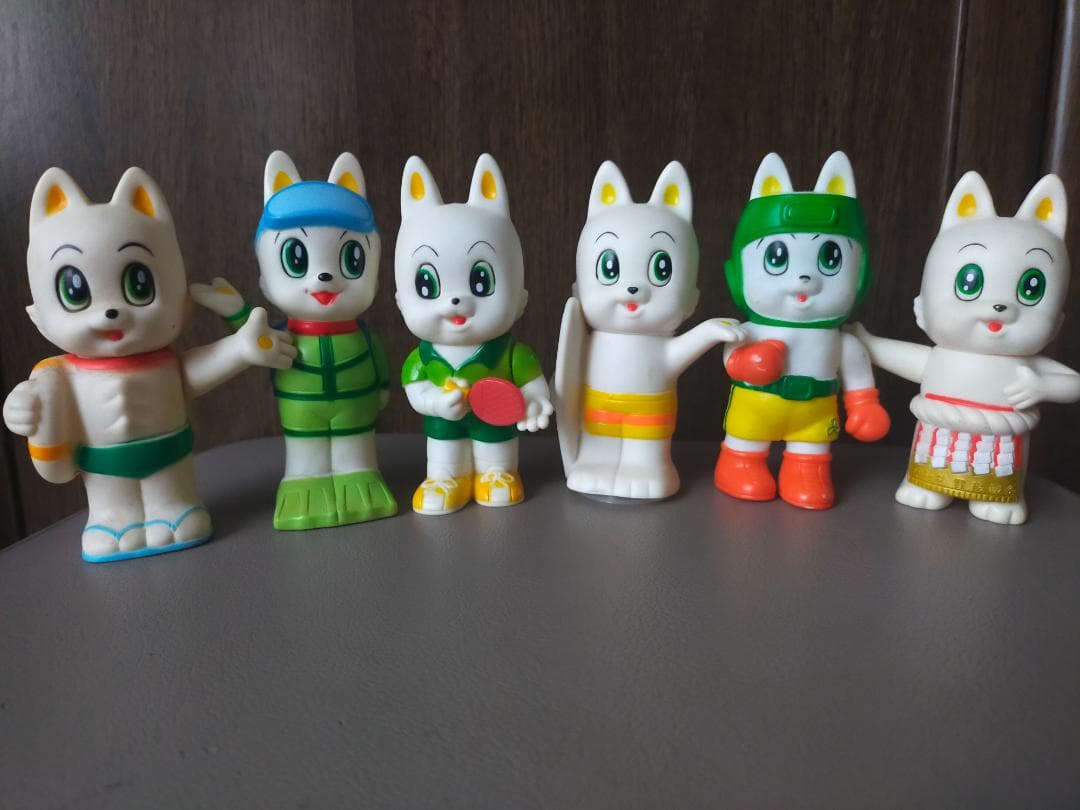 三和銀行　ワンさくん　ソフビ貯金箱　　 ６個　②