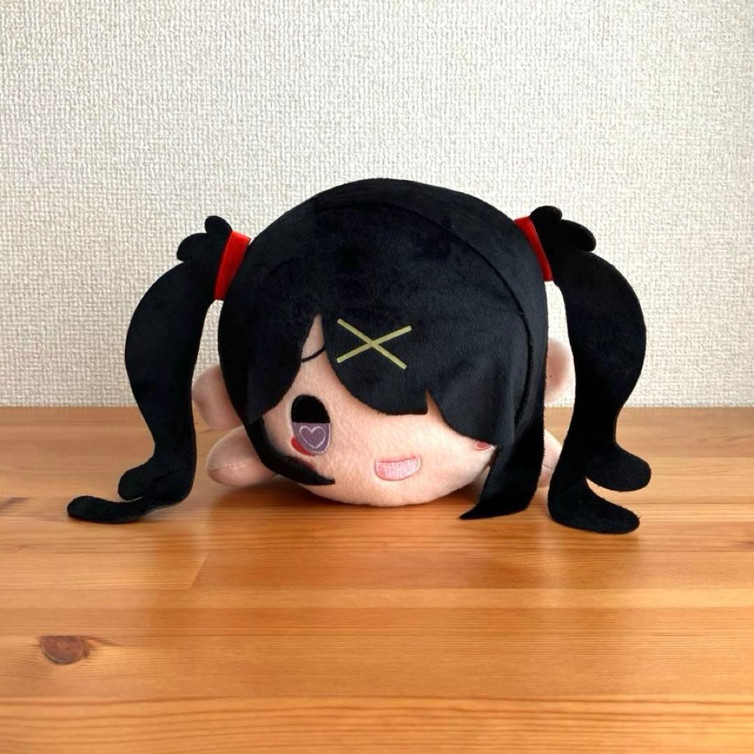 NEEDY GIRL OVERDOSE寝そべり　Mぬいぐるみ 超てん&あめちゃん