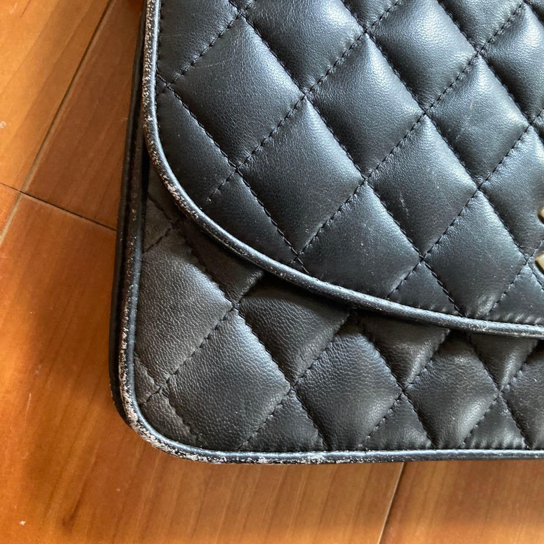 CHANEL ブラック レザー ショルダーバッグ