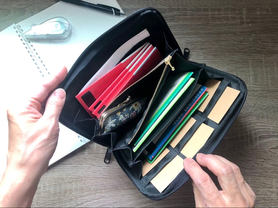 【マルチケース】ミナペルホネン タンバリン ベージュ〜母子手帳などの収納に