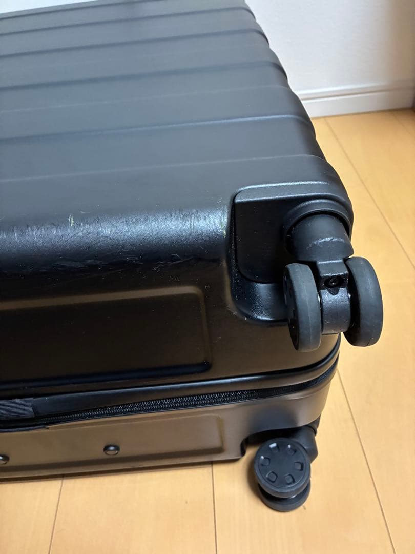 美品　無印良品 MUJI ハードキャリーケース 63L ブラック