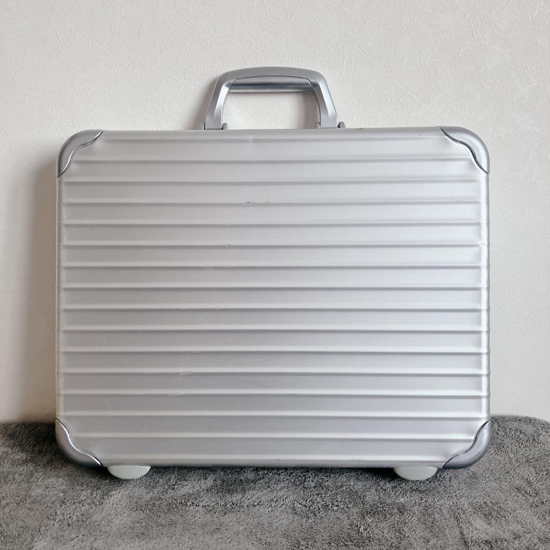 RIMOWA リモワ トパーズ アタッシュケース ビジネス アルミニウム