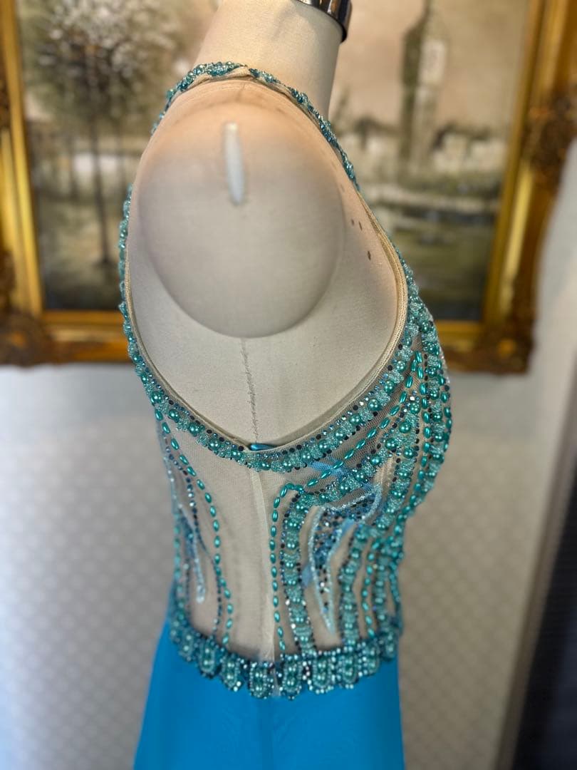 未使用傷あり☆水色ビーズ装飾ロングドレス