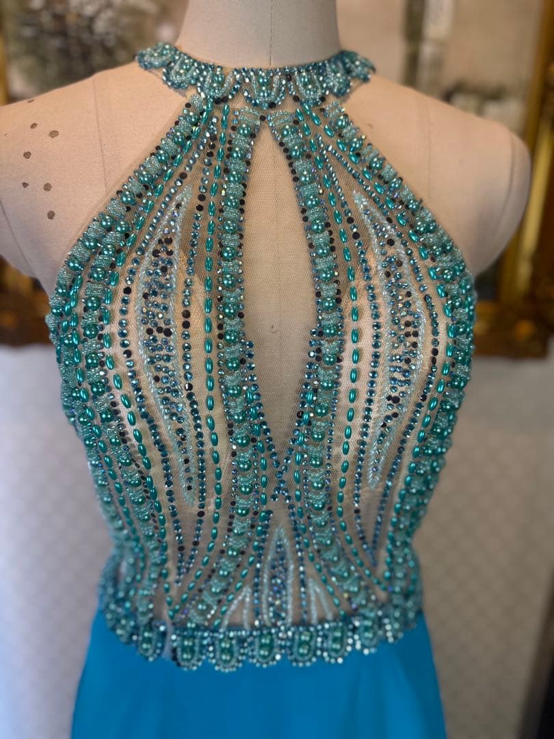 未使用傷あり☆水色ビーズ装飾ロングドレス