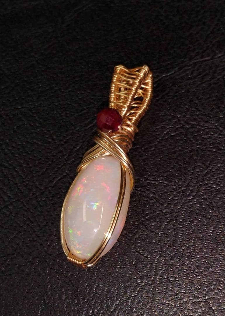 Kgf14 宝石ルース 希少石 ウォーターオパール レッドスピネル ペンダント