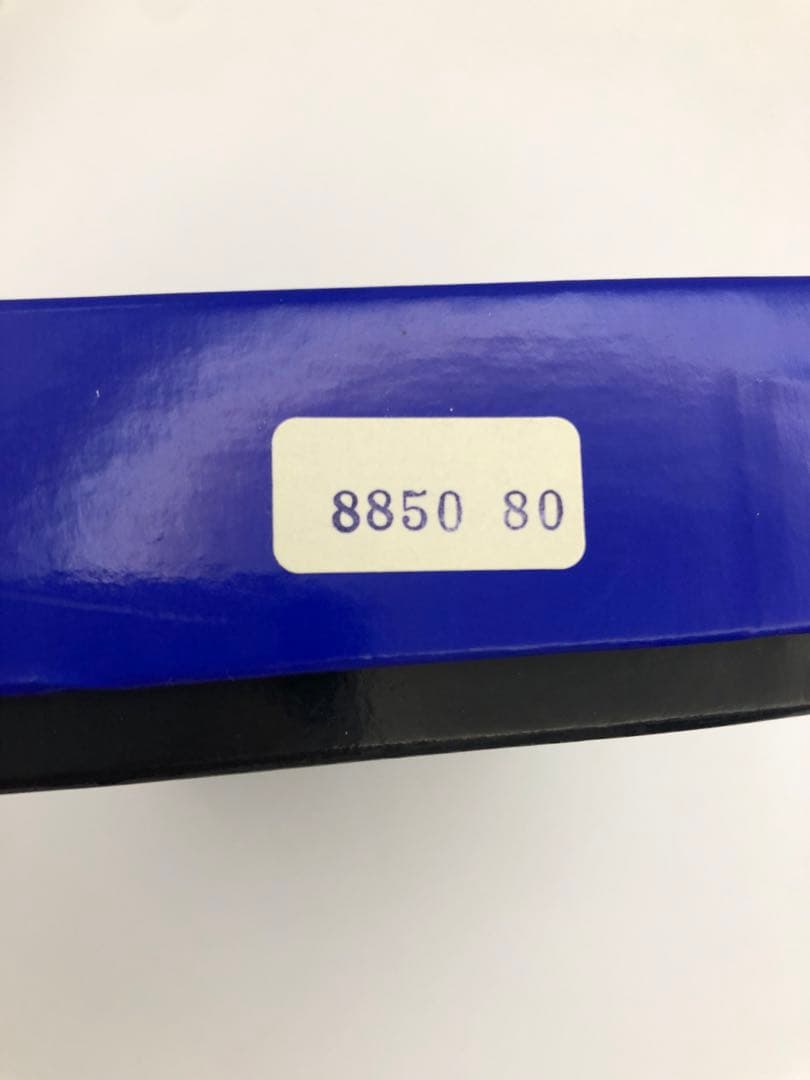 Yves Saint Laurent ロゴ&ハートブローチ