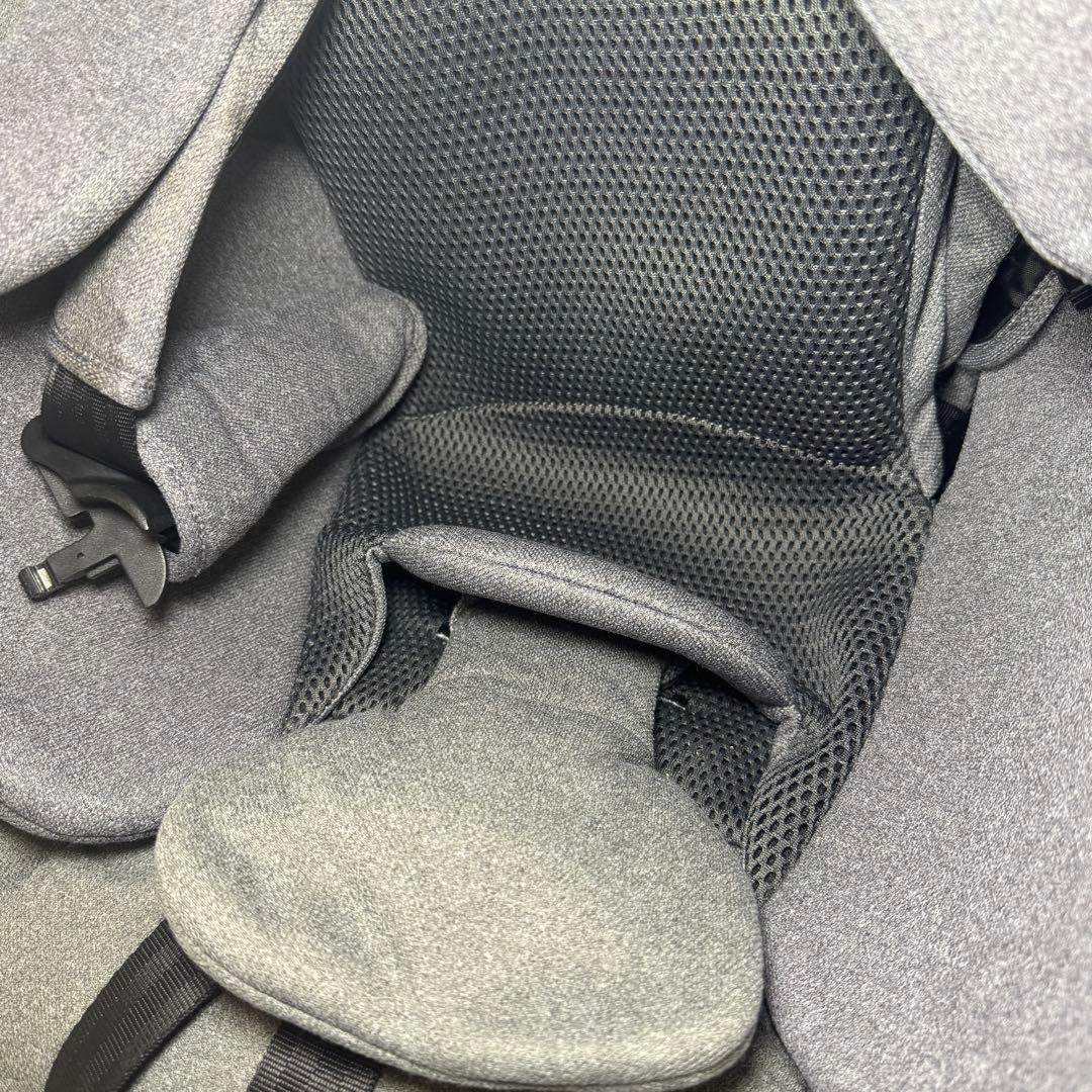 エールべべ　クルット4s プレミアム　グレー　新生児対応　チャイルドシート