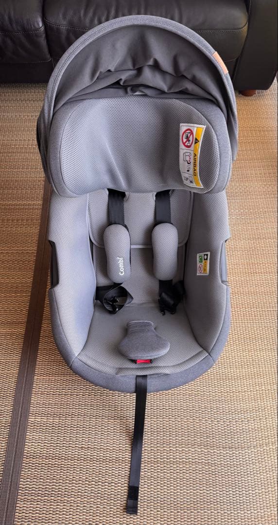 COMBI チャイルドシート　THE S シリーズ