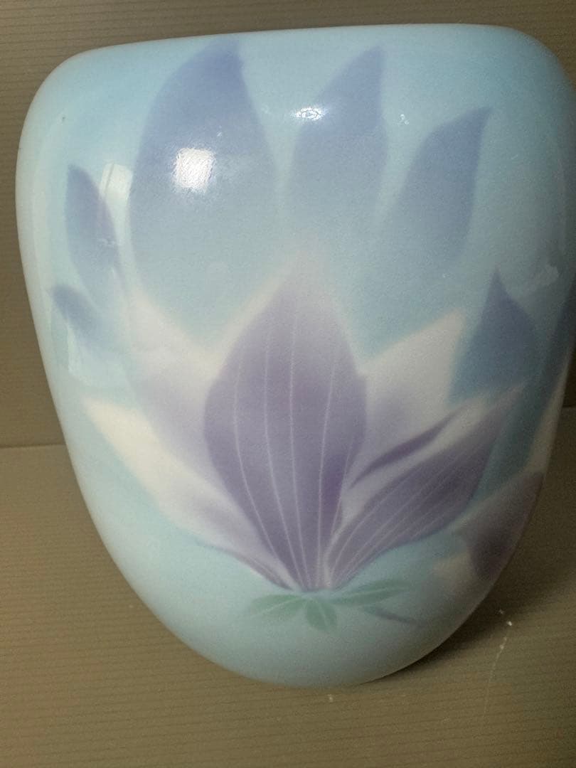 2581 深川製磁　木蓮　花瓶