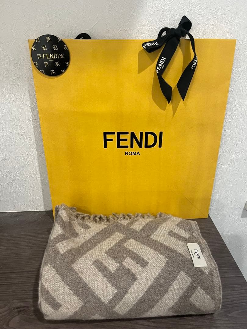 Fendi ♡FFマフラー ストール