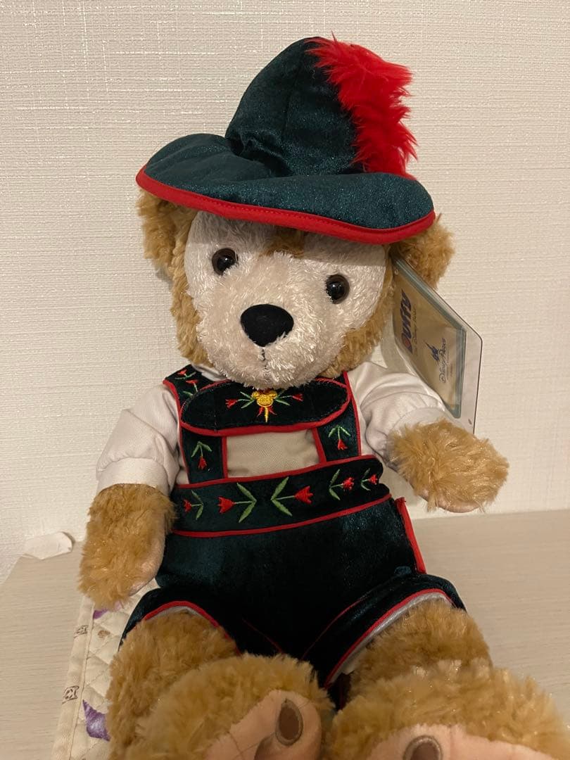 アメリカディズニーパーク購入　　　　　　　ダッフィー未使用タグ付　別売り服着用