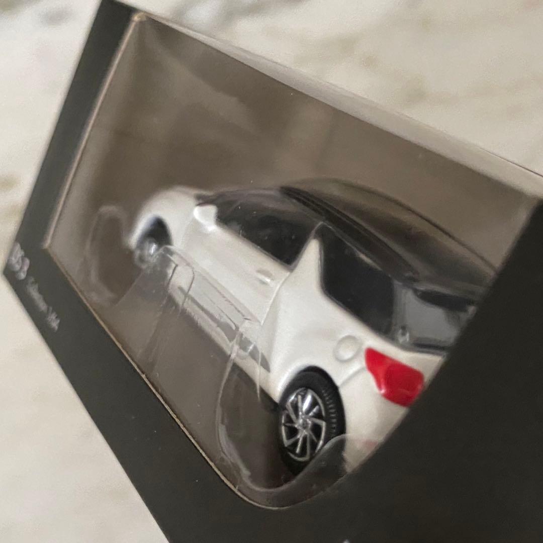 CITROËN DS 3 コレクターズ1/64スケールモデル