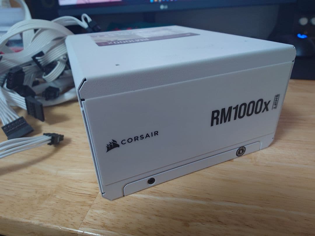 CORSAIR RM1000x Shift White 電源ユニット 1000W