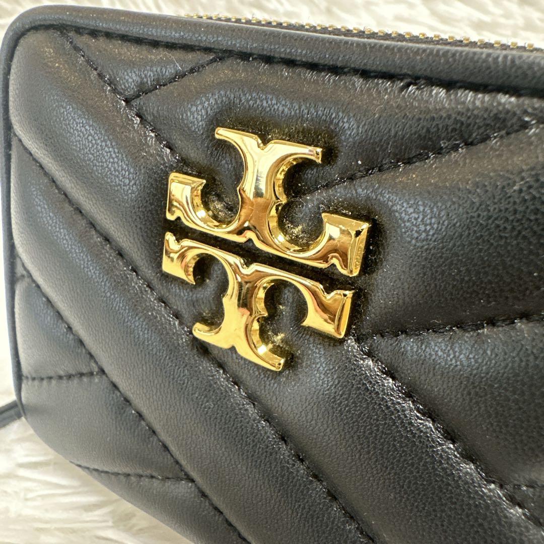 極美品　トリーバーチ　キラ　シェブロン　バイフォールド　ウォレット　黒