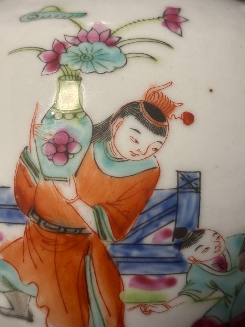 中国古美術品　粉彩人物急須　「同治年製」 手絵茶壺　18cm