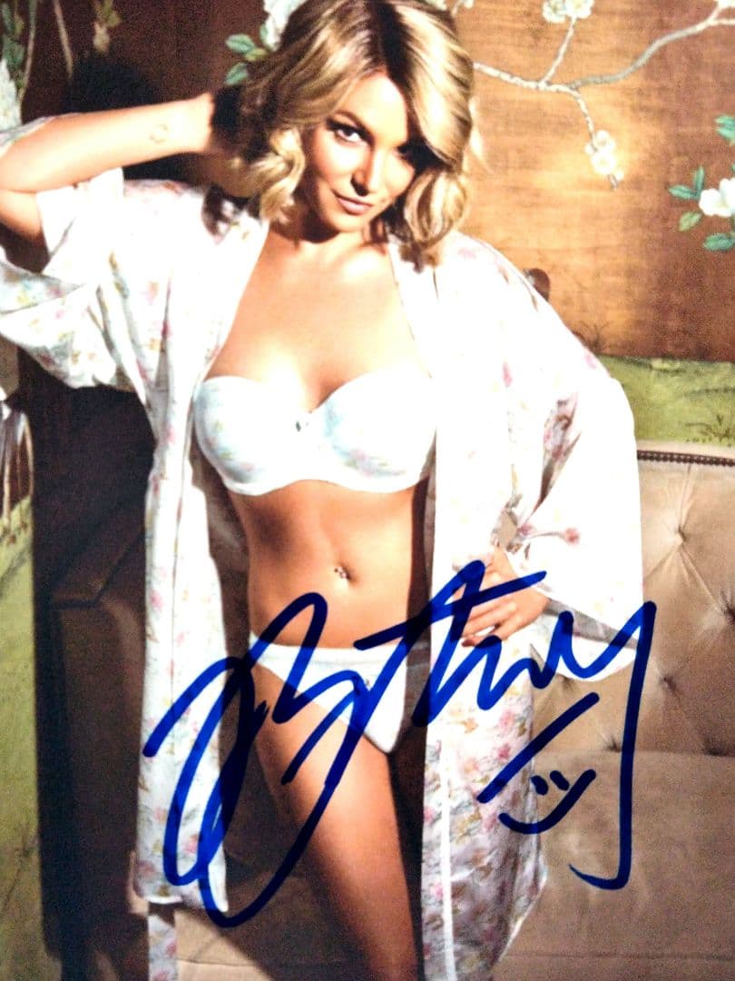 セール中…ブリトニー・スピアーズ直筆サイン入り2Lサイズ写真…