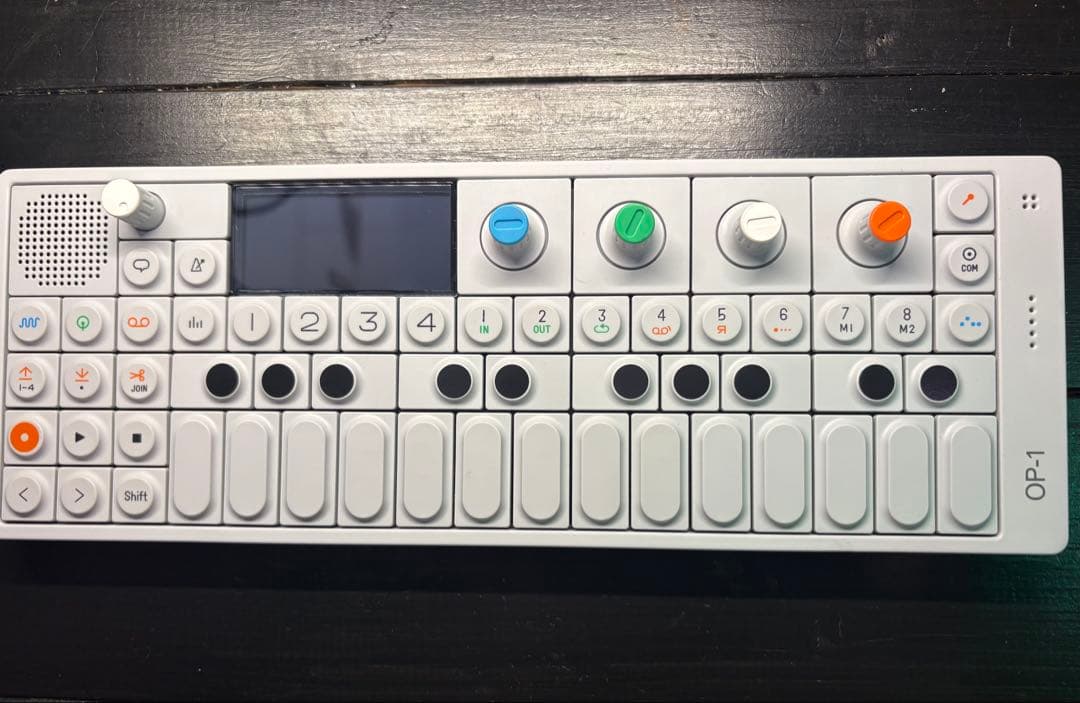 (人気のver.2) OP-1 teenage engineering