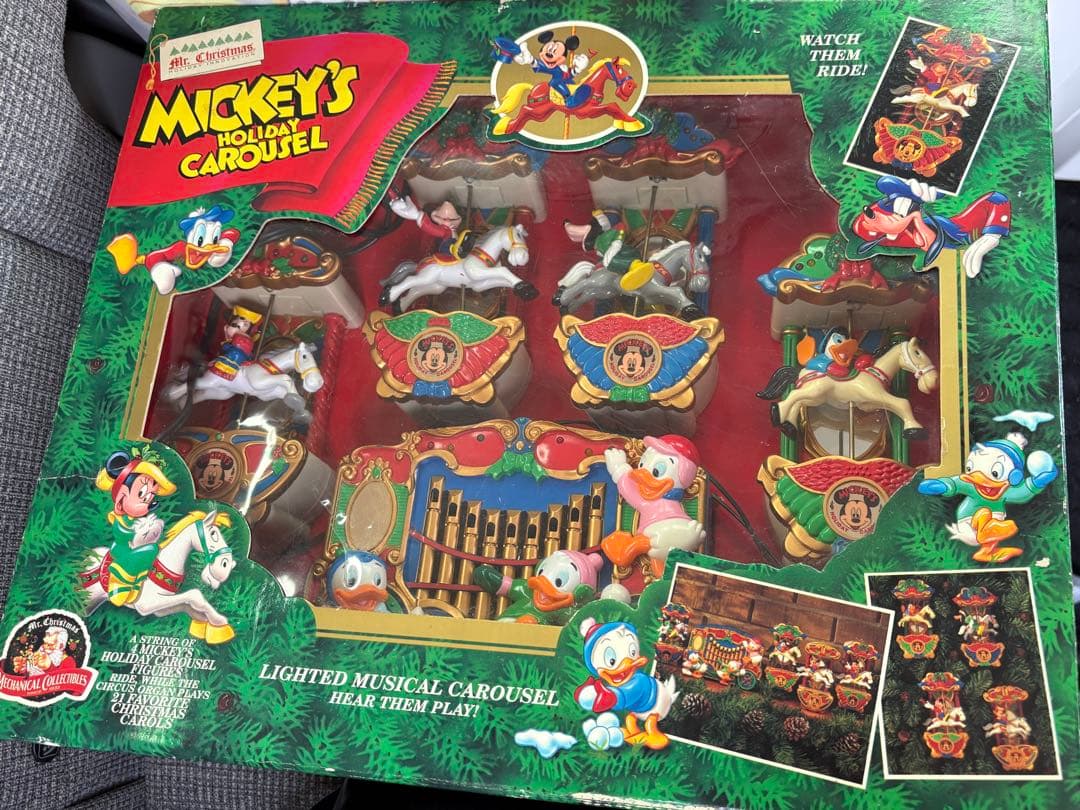 値下げ中 ミッキーホリデーカルーセルDisneyディズニークリスマスオーナメント