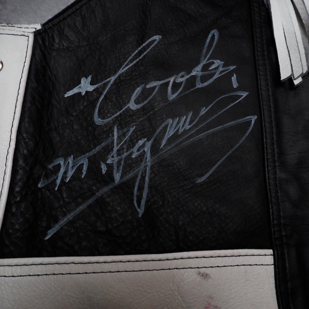 メンバー直筆サイン入り COOLS HUNGRY MAN 本革バイカーベスト