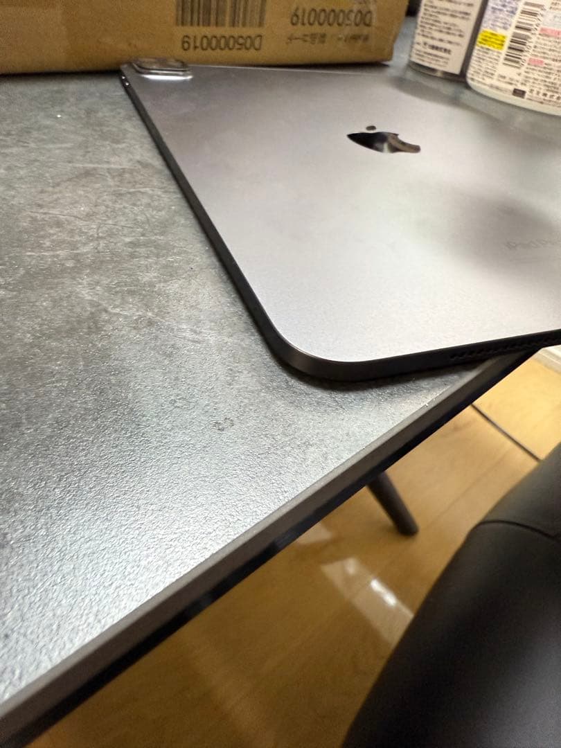 iPadPro 11インチ M4 256GB 保護フィルム、キーボード付き