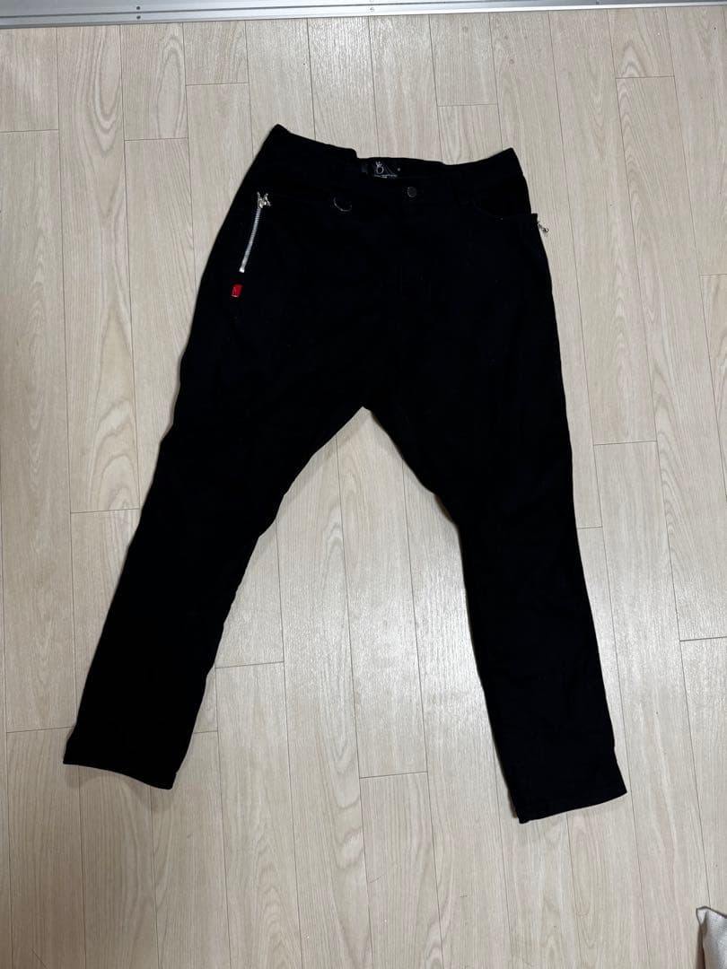 細美武士着用 Virgo 黒パンツ