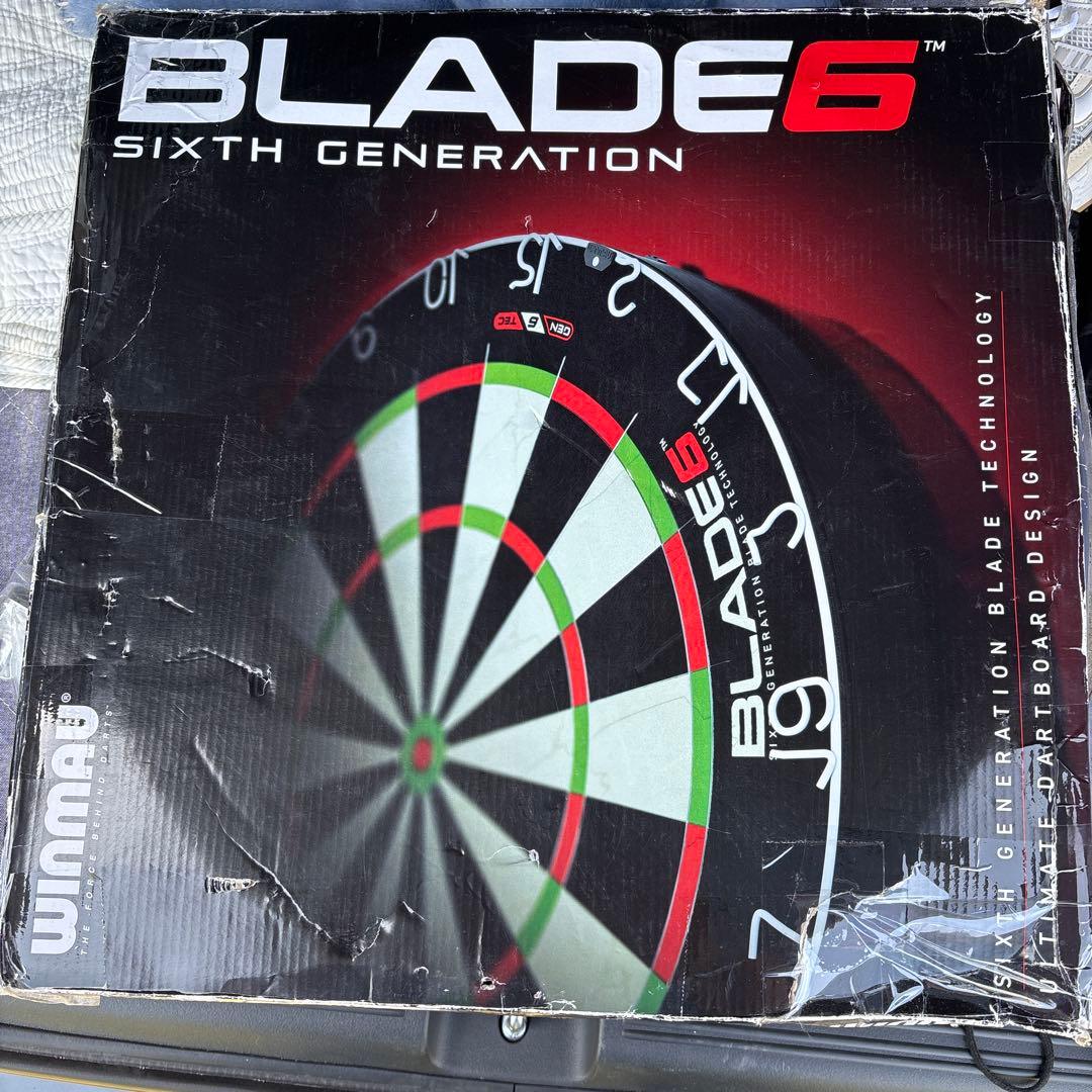 じ*ん様 WINMAU BLADE6 ダーツボード　未使用、極美品。