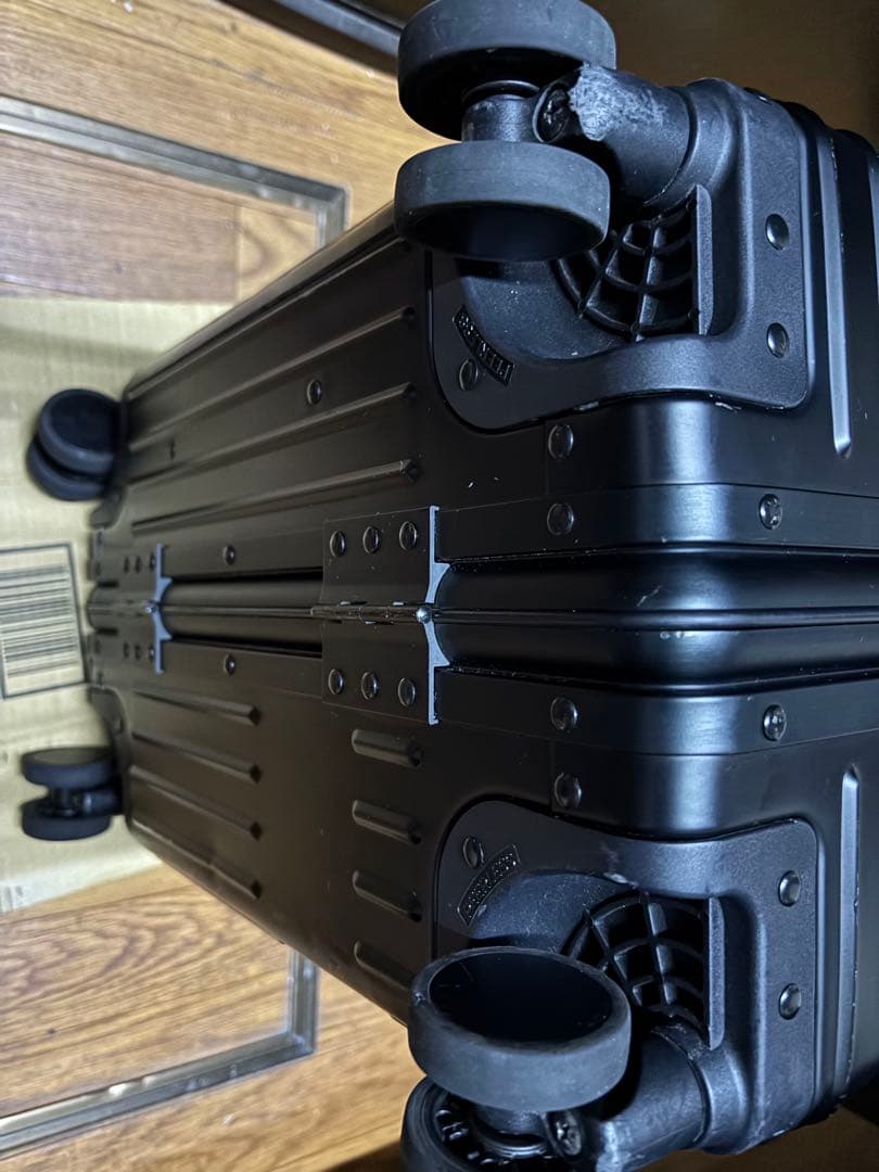 【値下げ！】 イノベーター アルミスーツケース inv1611