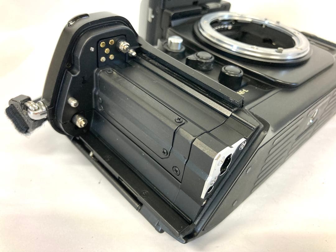 Nikon ニコン F4 一眼レフフィルムカメラ ＋ MB-21