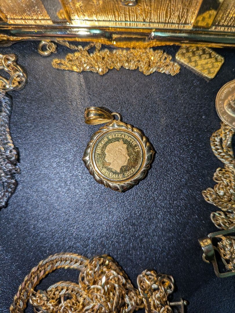 ツバル/ホース K24（純金　K24 1/10オンス、ペンダントのみ