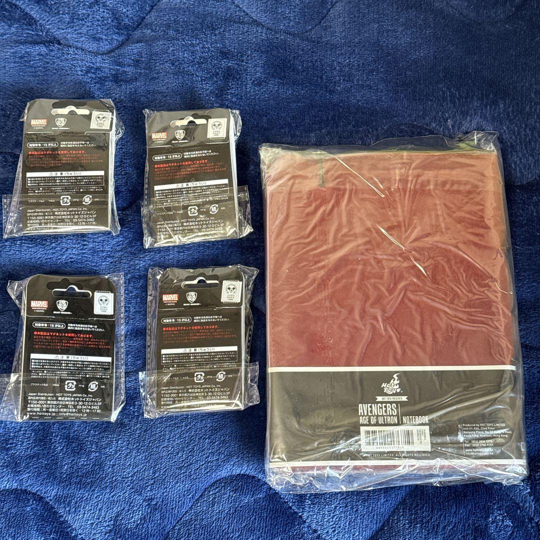 アベンジャーズ　マーベル　グッズ　ホットトイズ　マグネット　ノート