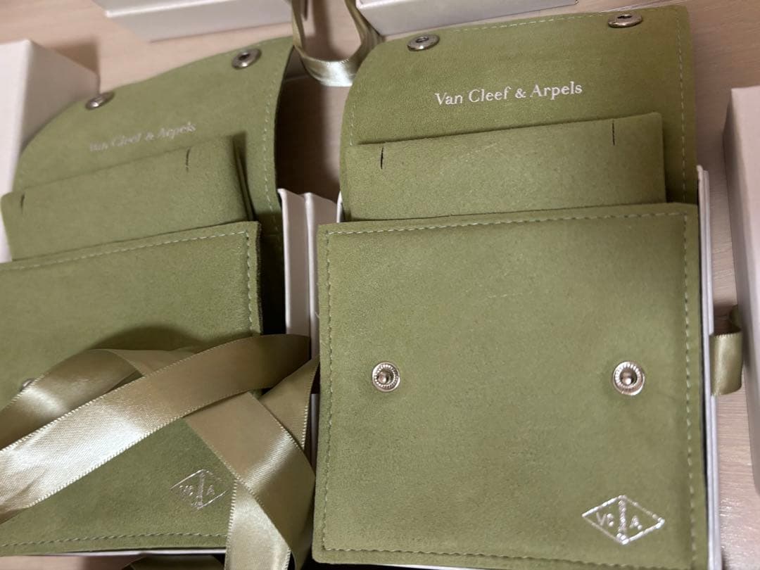Van Cleef & Arpels グリーンポーチセット 5個セット