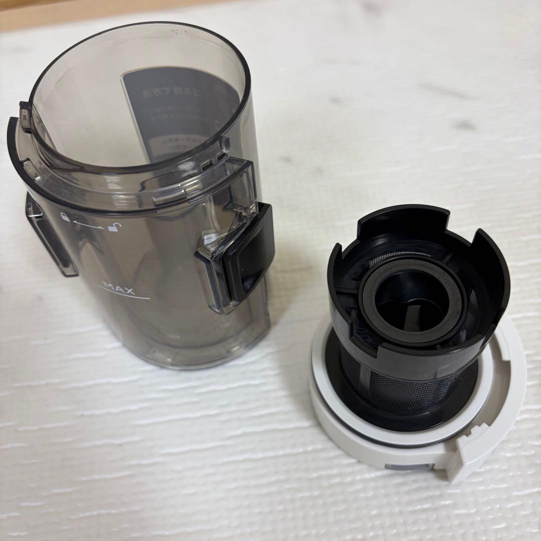 美品 バルミューダ CO2A-WH 掃除機