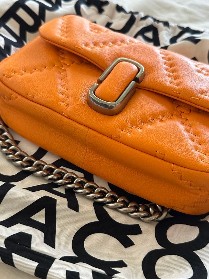 MARC JACOBS オレンジ キルティングレザー ショルダーバッグ